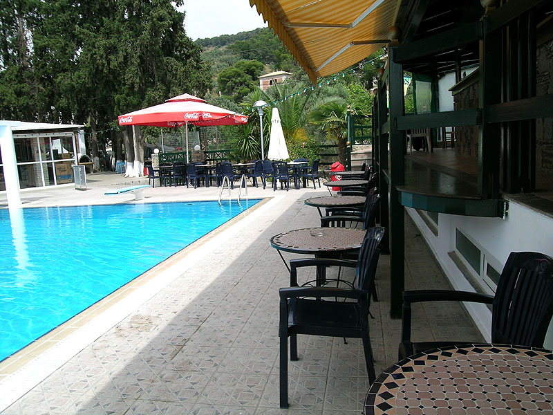 Cafe beside the pool